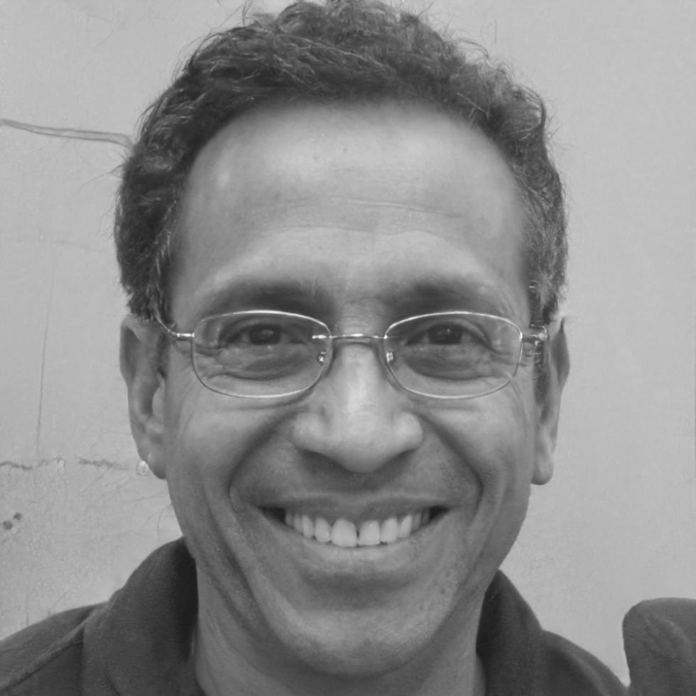 Professor Miguel Santos